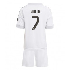 Stroje piłkarskie Real Madrid Vinicius Junior #7 Koszulka Podstawowej dla dzieci 2025-26 Krótki Rękaw (+ szorty)